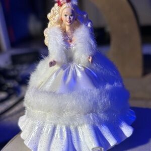 Happy Holidays Barbie 2nd in Series 1997 Hallmark Ornament QXC5162